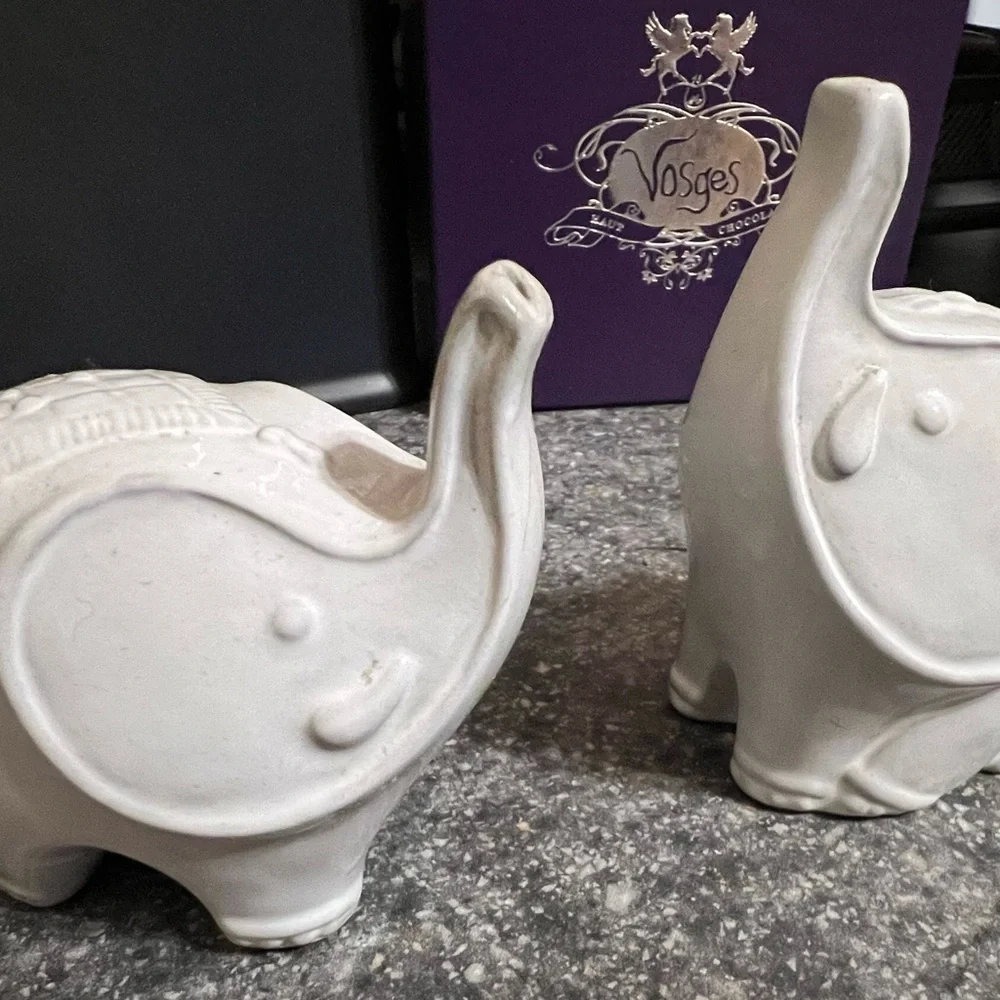 Jonathan Adler elephant salt and pepper shakers - Picture 5 of 5